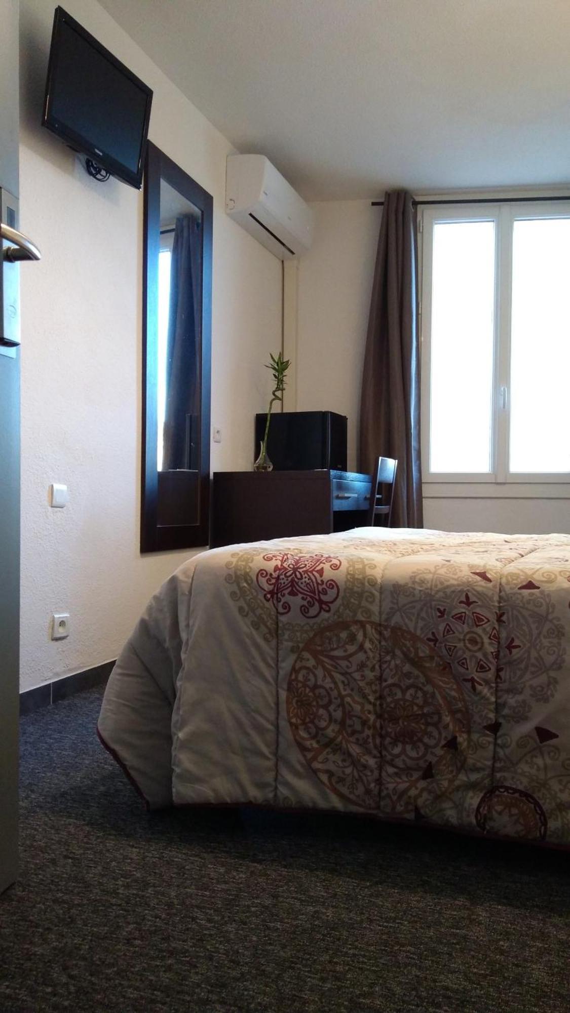 Mauguio Center Hôtel Kamer foto